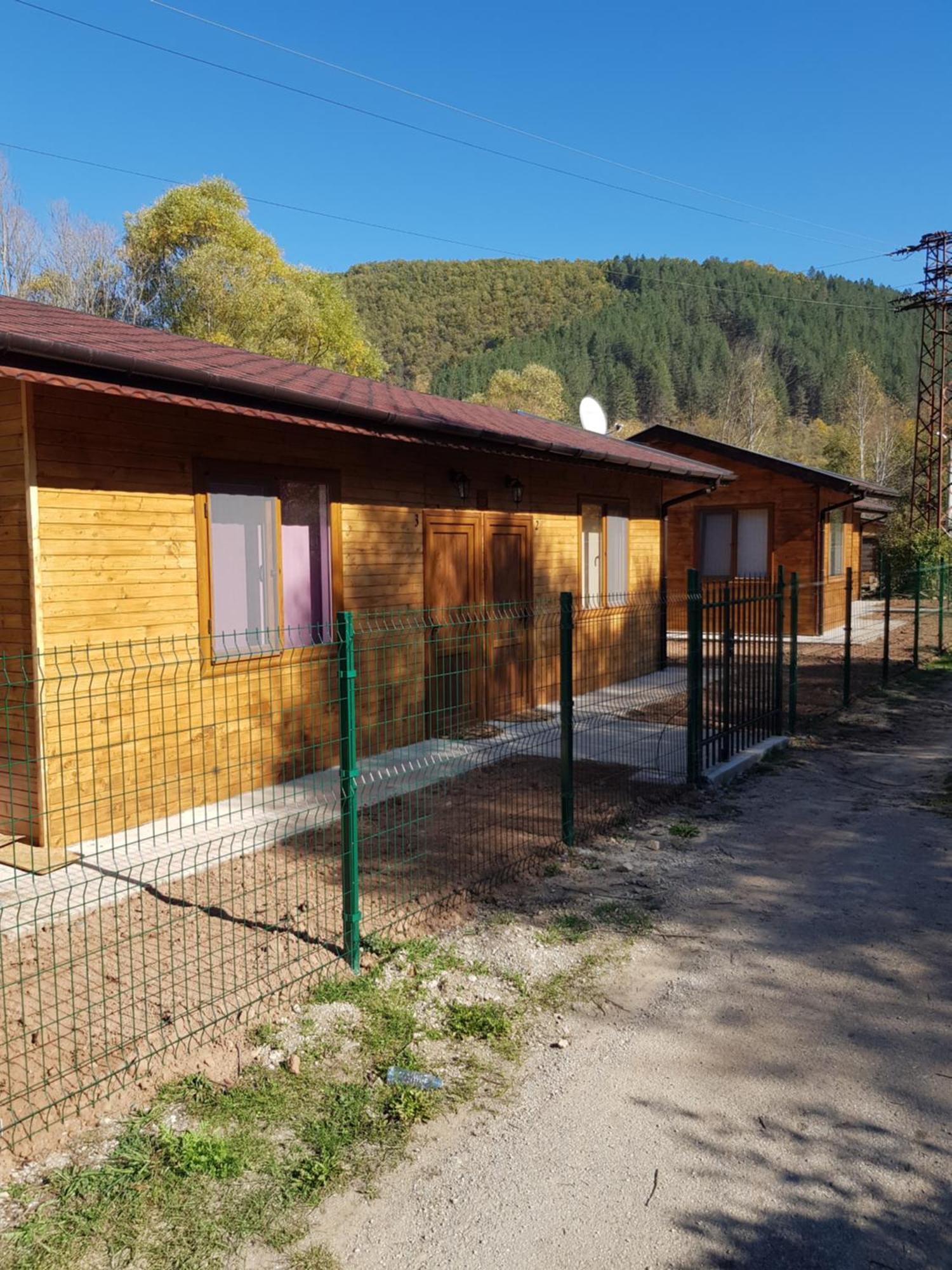 Еко Бунгала Trŭn Rom bilde